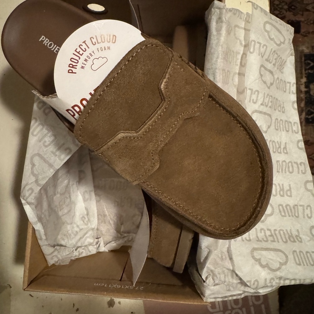 Project Cloud Women's Tan Suede Loafers